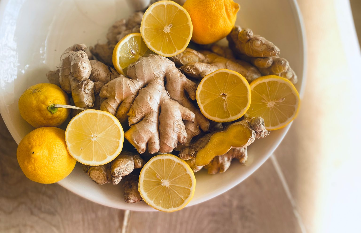 Zitronen-Ingwer-Sirup - Fit und fröhlich durch den Winter ⋆ Lettinis
